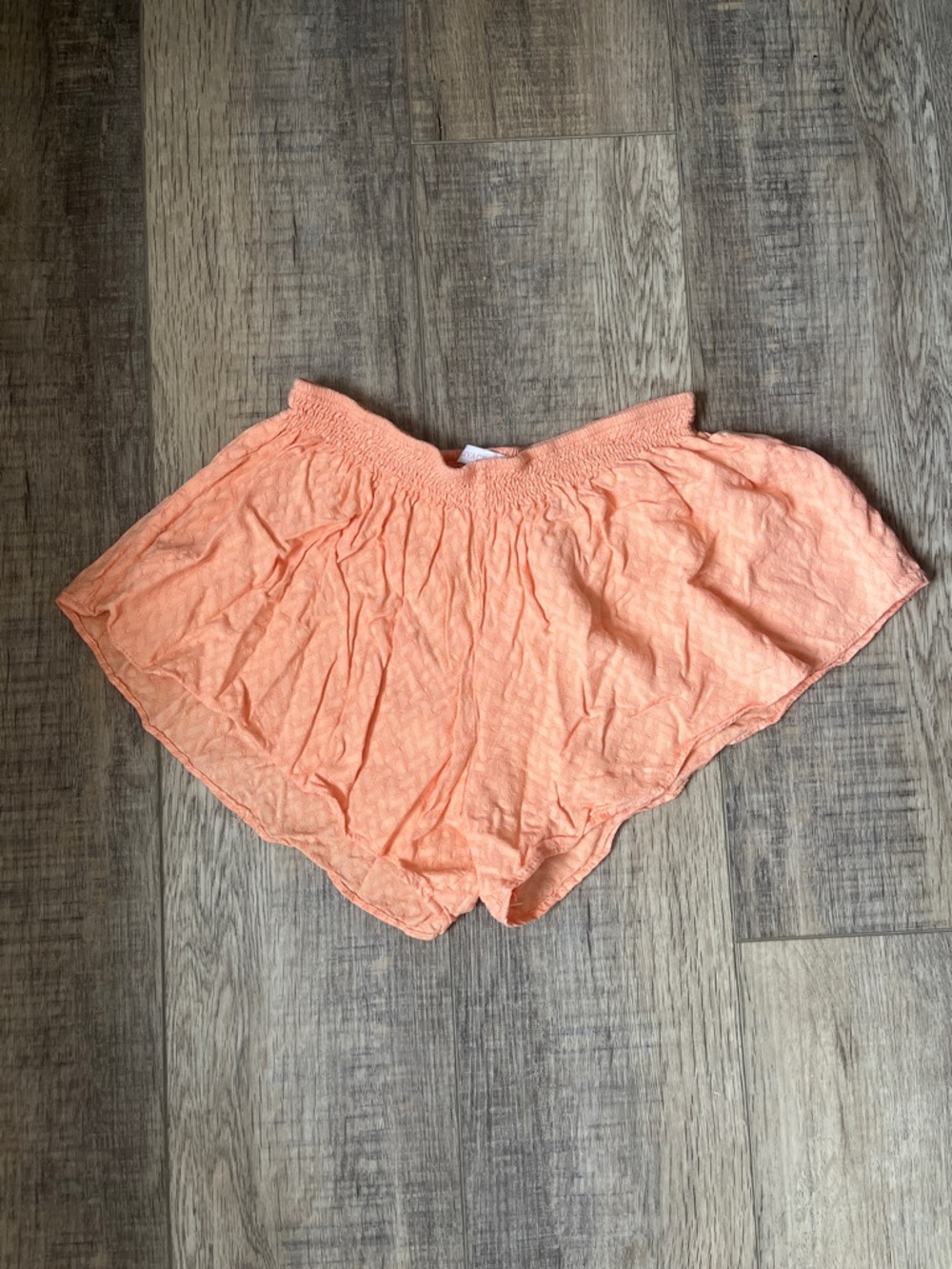 Women's Peach Boutique Smocked Waist Shorts